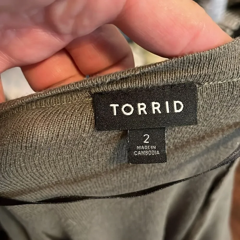 Torrid Green Button Closure Lightweight Cardigan Work Wear Contemporary Casual